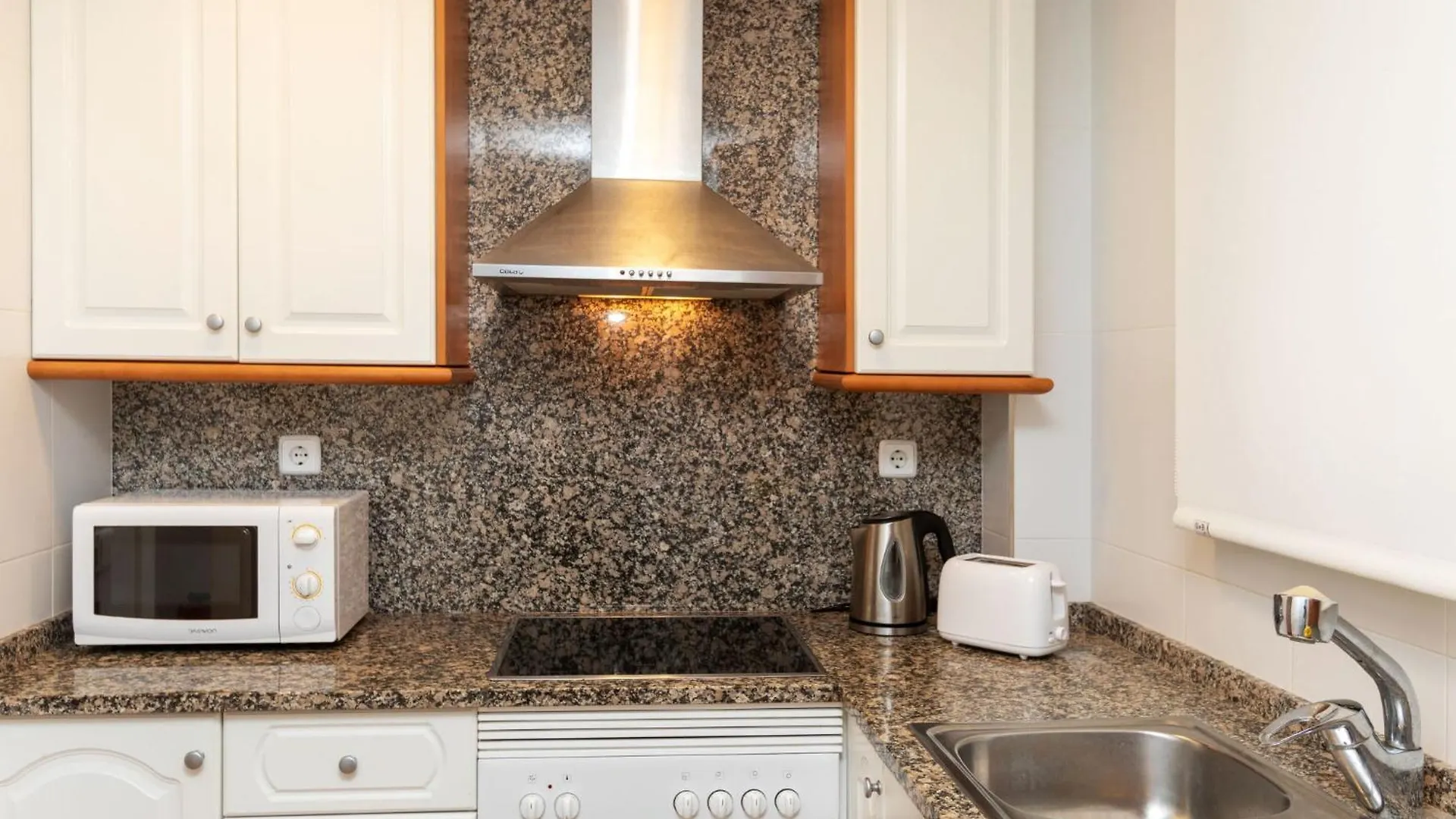 Apartment Liliamar By Interhome Lloret de Mar